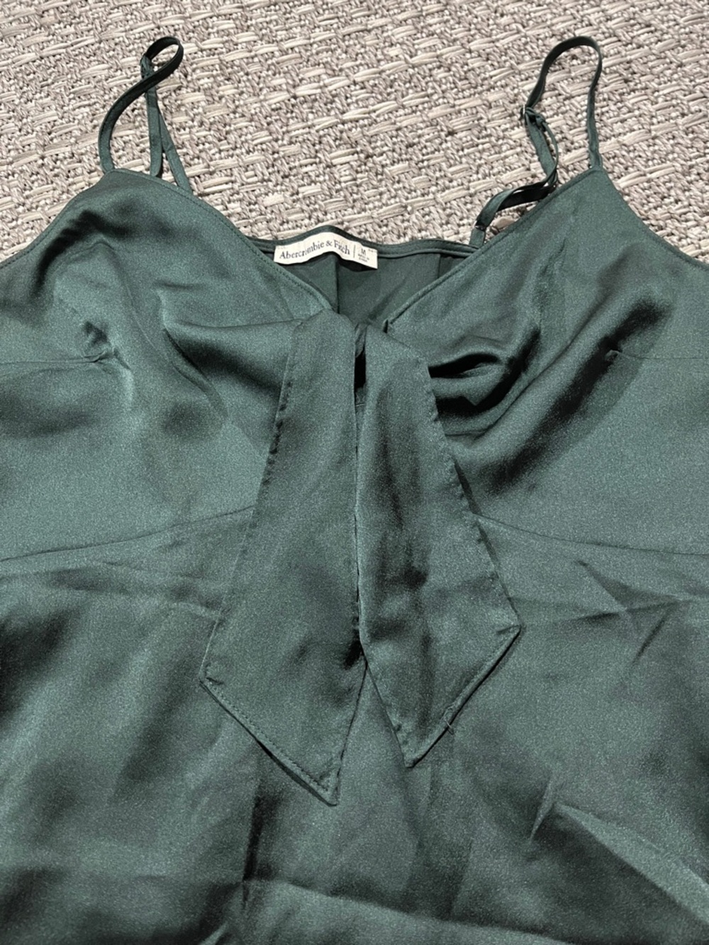 Abercrombie & Fitch | Green Fit And Flare Tank With Bow - Picture 3 of 11